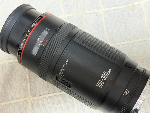 Canon 100 300 - ef, f5.6